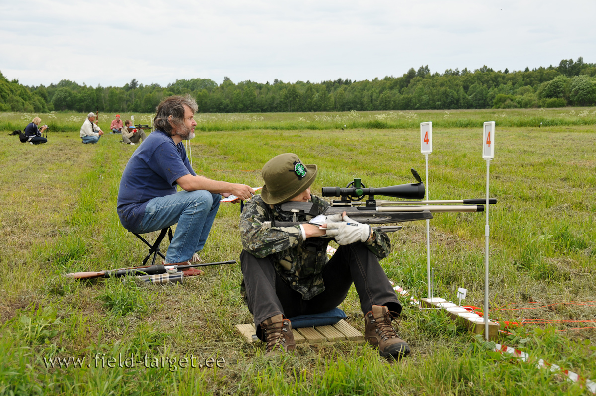 Andres jälgimas tulejoonel Heli